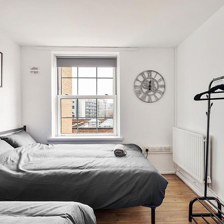 Sleek Shoreditch Hideout - 2 Bed Gem With Balcony In Central Londýn Exteriér fotografie